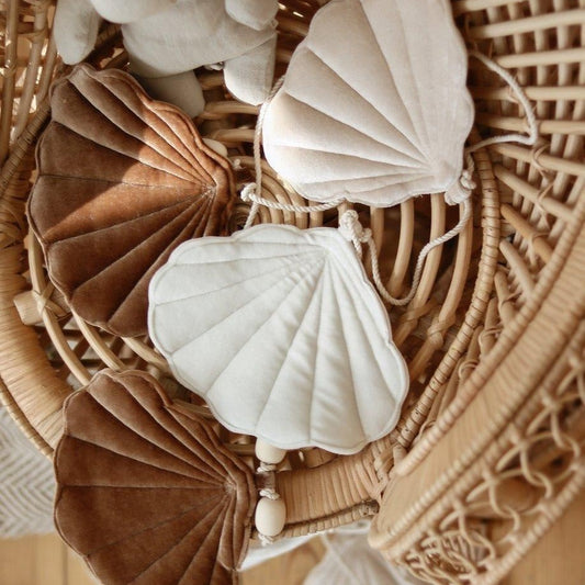 Shell Garland - Beige Pearl